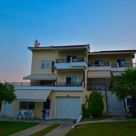 Elegant Maisonettes Elena *