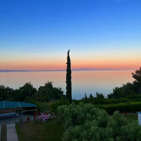 Elegant Maisonettes Elena