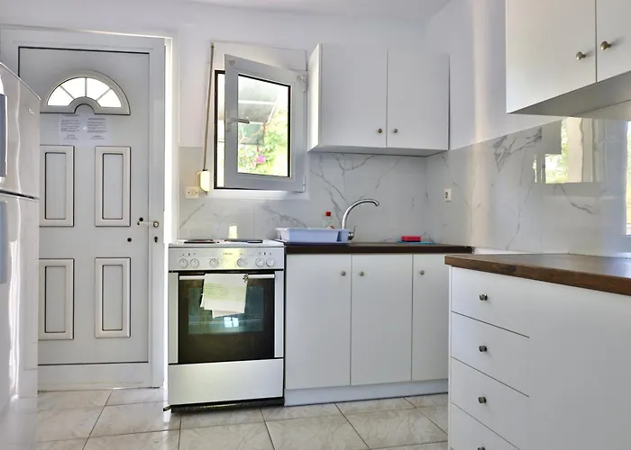 Elegant Maisonettes Elena Νέα Ποτίδαια